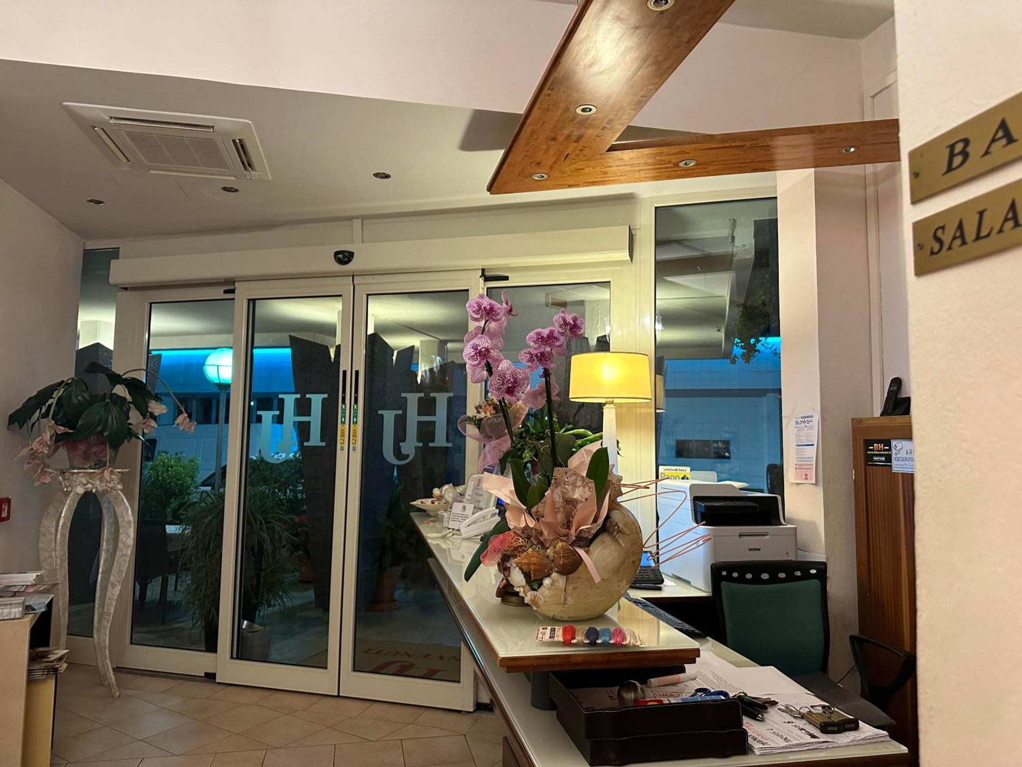 Hotel Julia Llido Degli Estensi Dış mekan fotoğraf