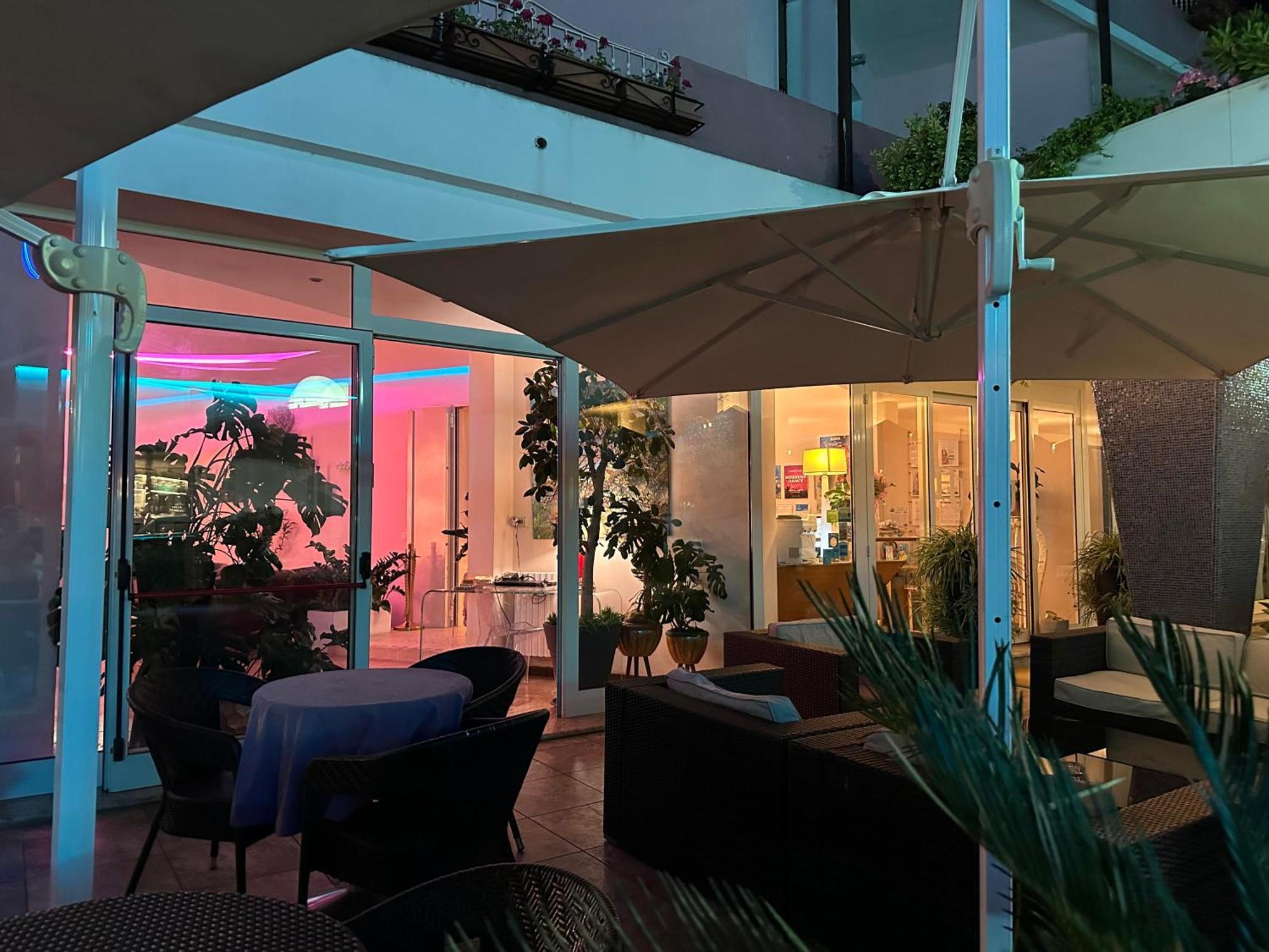 Hotel Julia Llido Degli Estensi Dış mekan fotoğraf