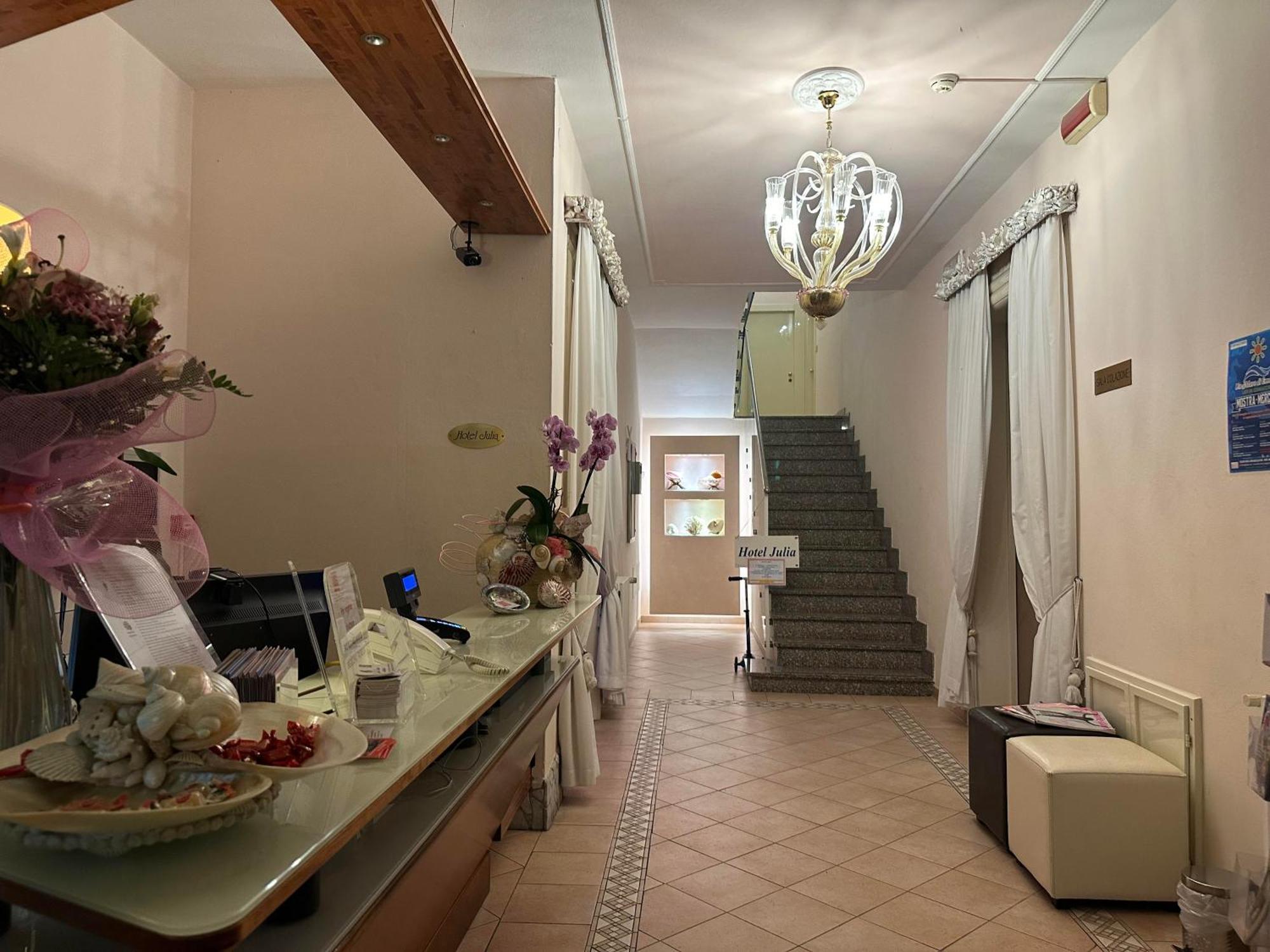Hotel Julia Llido Degli Estensi Dış mekan fotoğraf