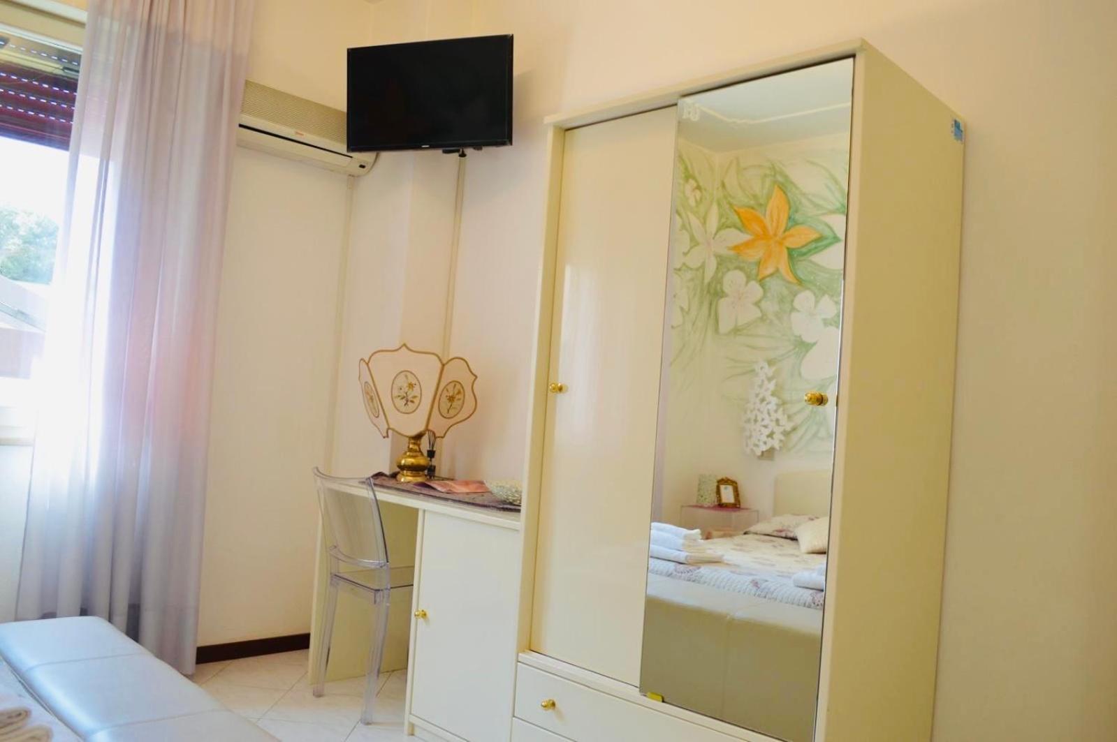 Hotel Julia Llido Degli Estensi Oda fotoğraf