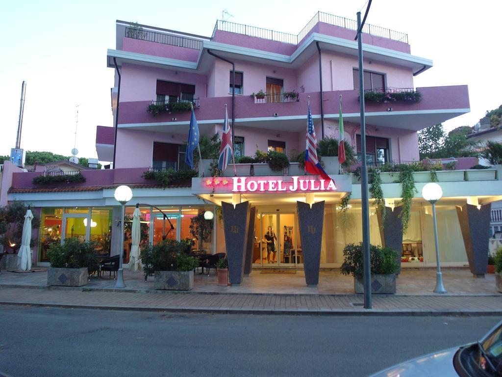 Hotel Julia Llido Degli Estensi Dış mekan fotoğraf